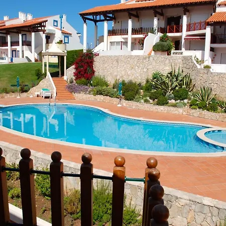 Blue - 4 Bedroom Sea View In Amazing Apartament São Martinho do Porto